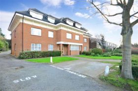 2 Bedroom Ground Fla...
